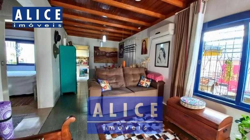 Casa com 2 quartos, 2 banheiros e 132m² à venda no bairro Centro, Taquara
