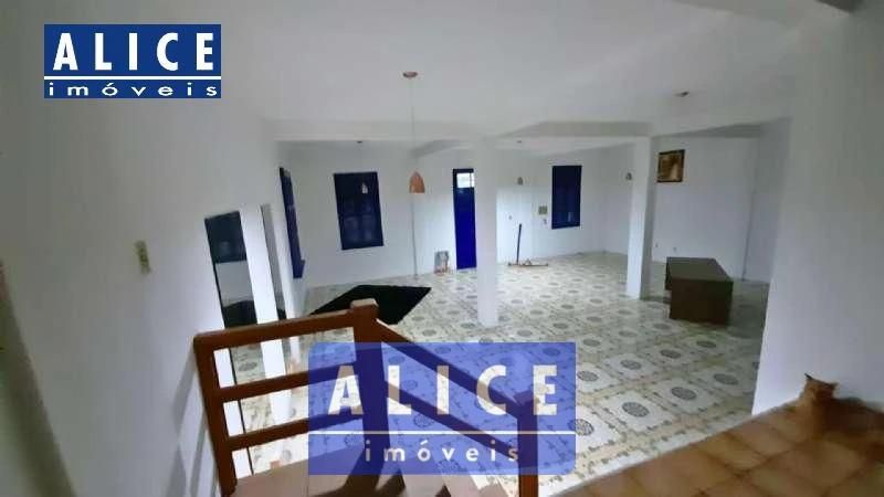 Casa com 2 quartos, 2 banheiros e 132m² à venda no bairro Centro, Taquara