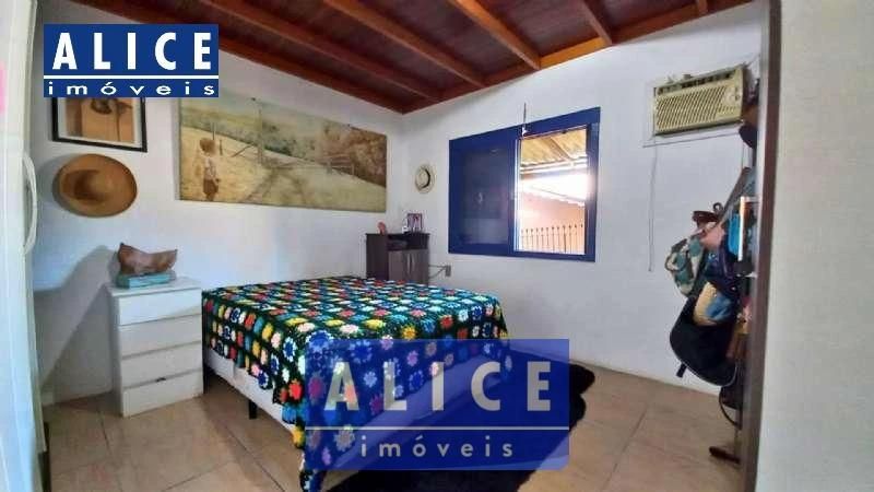Casa com 2 quartos, 2 banheiros e 132m² à venda no bairro Centro, Taquara