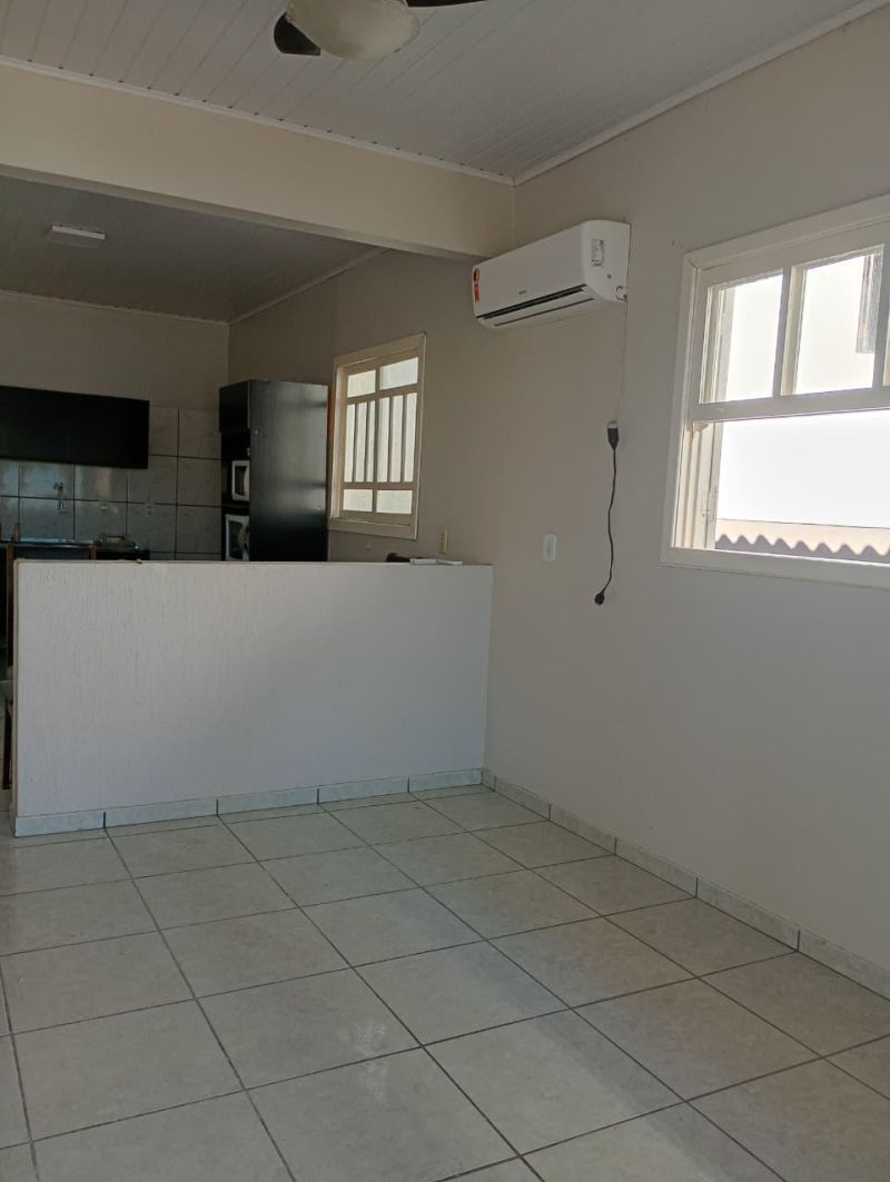 Casa com 2 quartos, 1 banheiro e 131m² à venda no bairro Guaruja, Parobe
