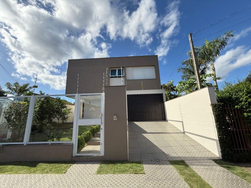 Casa com 2 quartos, 4 banheiros e 222m² à venda no bairro Figueira, Igrejinha
