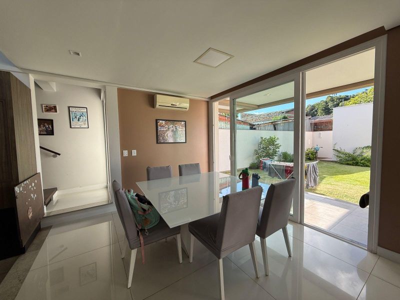 Casa com 2 quartos, 4 banheiros e 222m² à venda no bairro Figueira, Igrejinha