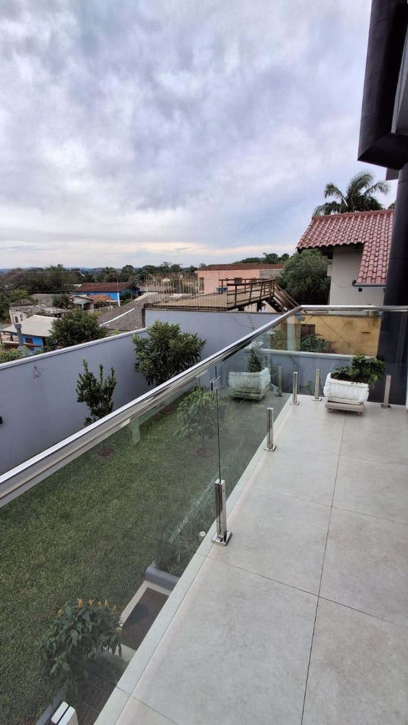 Casa com 2 quartos, 3 banheiros e 174m² à venda no bairro Nossa Senhora de Fatima, Taquara