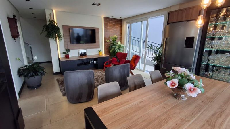 Casa com 2 quartos, 3 banheiros e 174m² à venda no bairro Nossa Senhora de Fatima, Taquara
