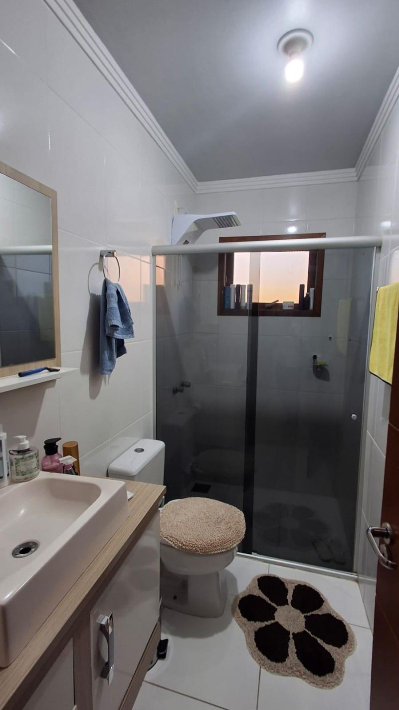 Casa com 2 quartos, 3 banheiros e 240m² à venda no bairro Nossa Senhora de Fatima, Taquara