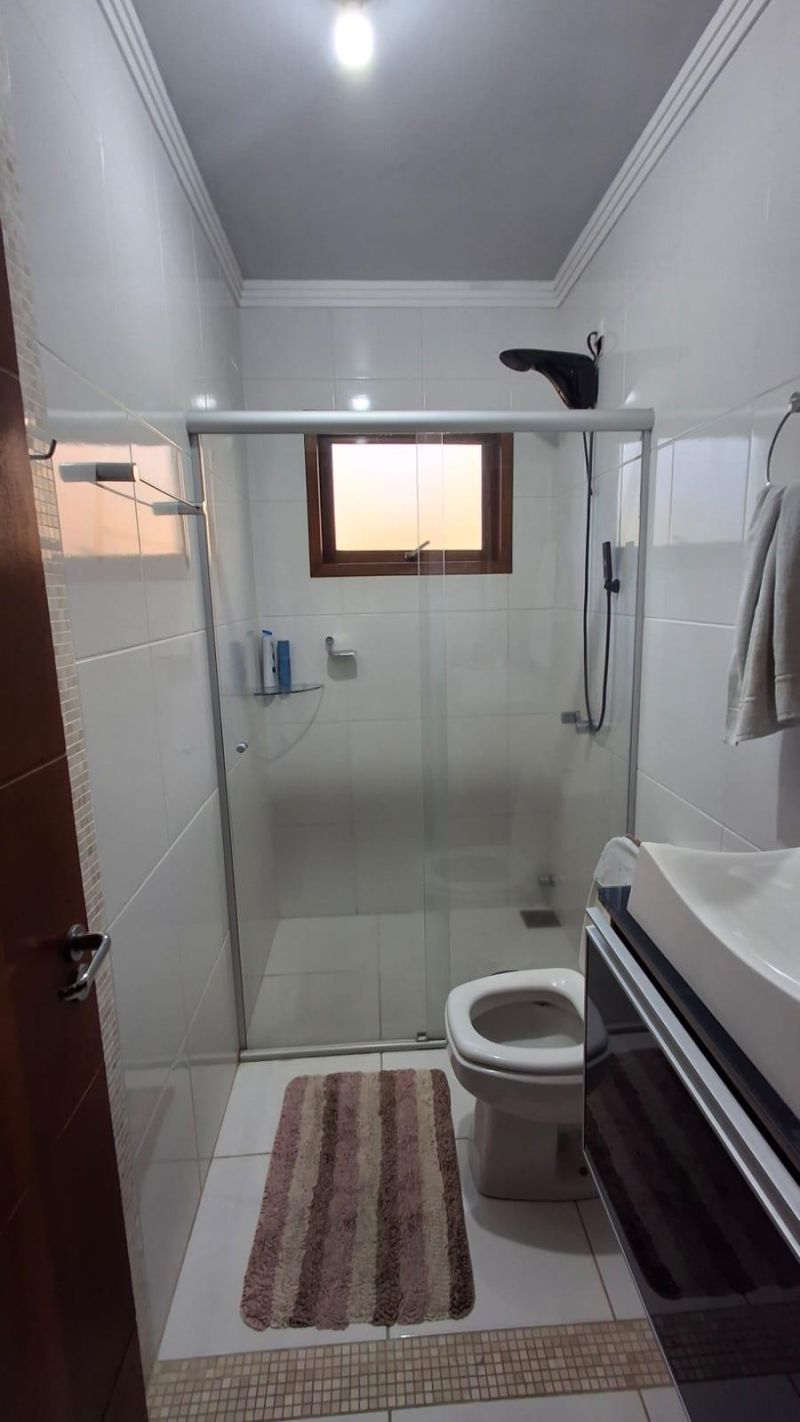 Casa com 2 quartos, 3 banheiros e 240m² à venda no bairro Nossa Senhora de Fatima, Taquara