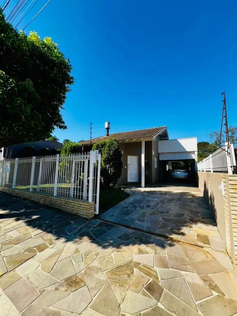 Casa com 3 quartos, 3 banheiros e 164m² à venda no bairro Nossa Senhora de Fatima, Taquara