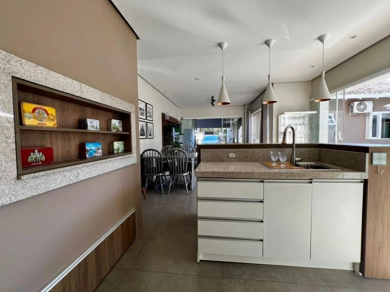 Casa com 3 quartos, 3 banheiros e 164m² à venda no bairro Nossa Senhora de Fatima, Taquara