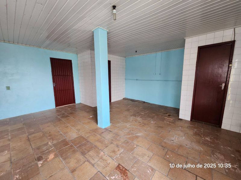 Casa com 3 quartos e 1 banheiro à venda no bairro Guarani, Parobe