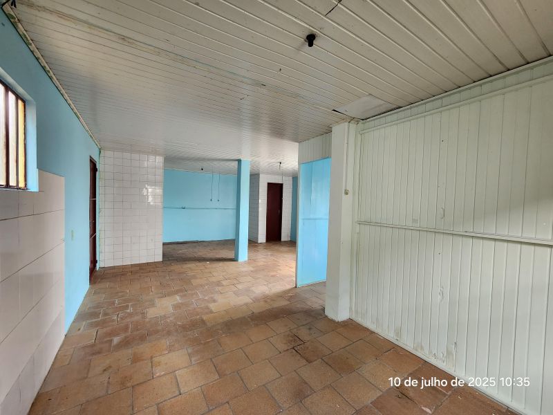 Casa com 3 quartos e 1 banheiro à venda no bairro Guarani, Parobe