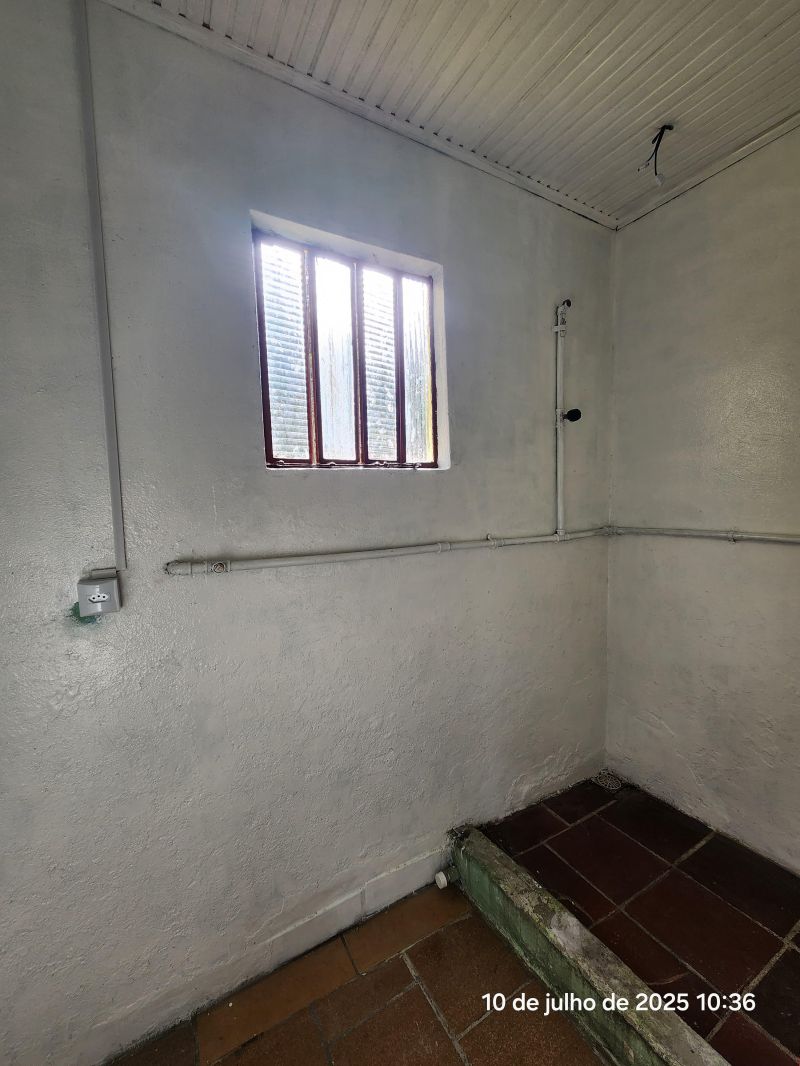 Casa com 3 quartos e 1 banheiro à venda no bairro Guarani, Parobe