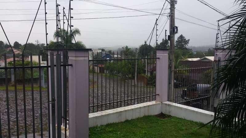 Casa com 3 quartos, 2 banheiros e 126m² à venda no bairro Nossa Senhora de Fatima, Taquara