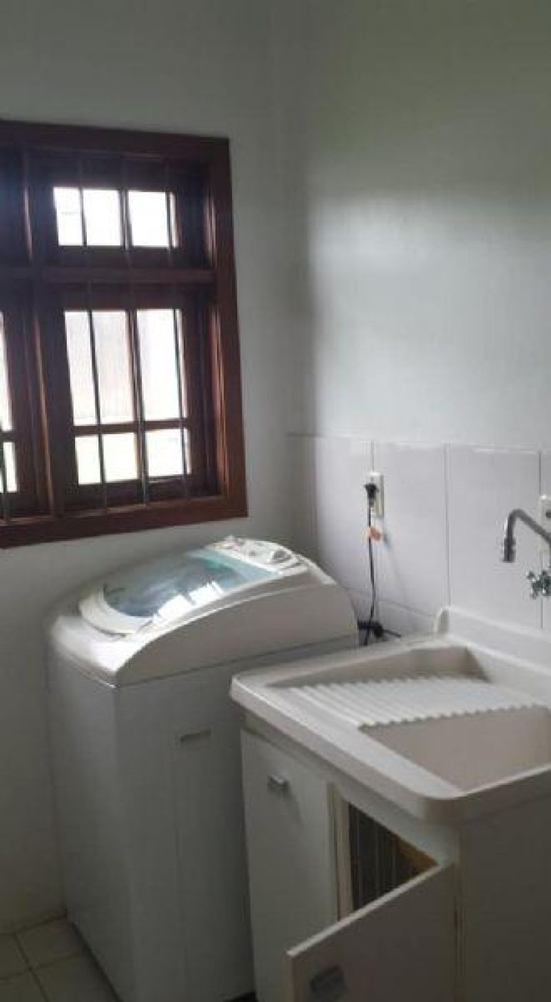 Casa com 3 quartos, 2 banheiros e 126m² à venda no bairro Nossa Senhora de Fatima, Taquara