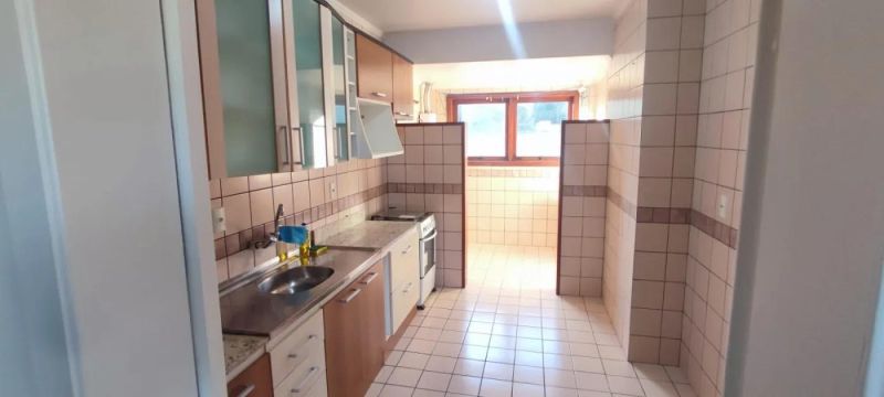 Apartamento com 1 quarto, 1 banheiro e 122m² à venda no bairro Sagrada Familia, Taquara