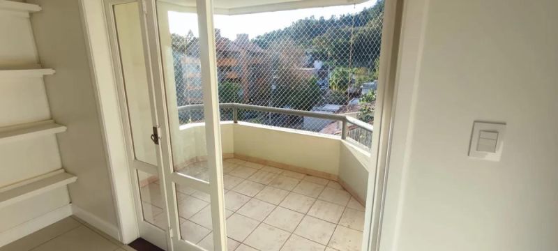 Apartamento com 1 quarto, 1 banheiro e 122m² à venda no bairro Sagrada Familia, Taquara