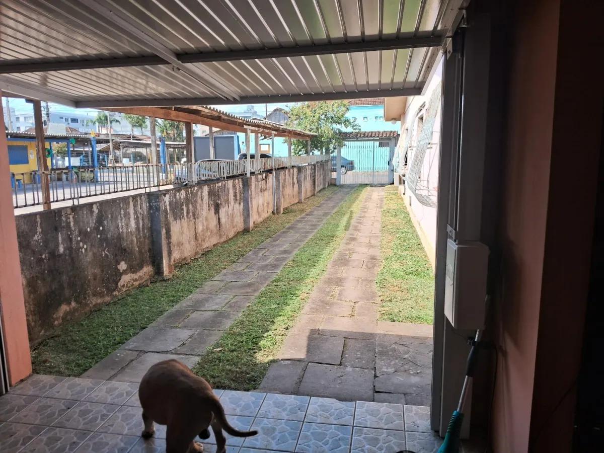 Casa com 3 quartos e 2 banheiros à venda no bairro Centro, Taquara