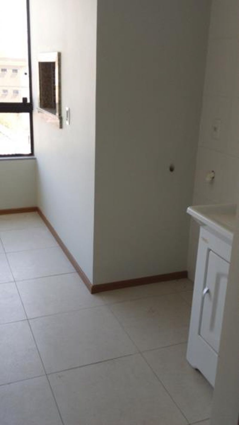 Apartamento com 2 quartos e 1 banheiro para alugar no bairro Centro, Taquara