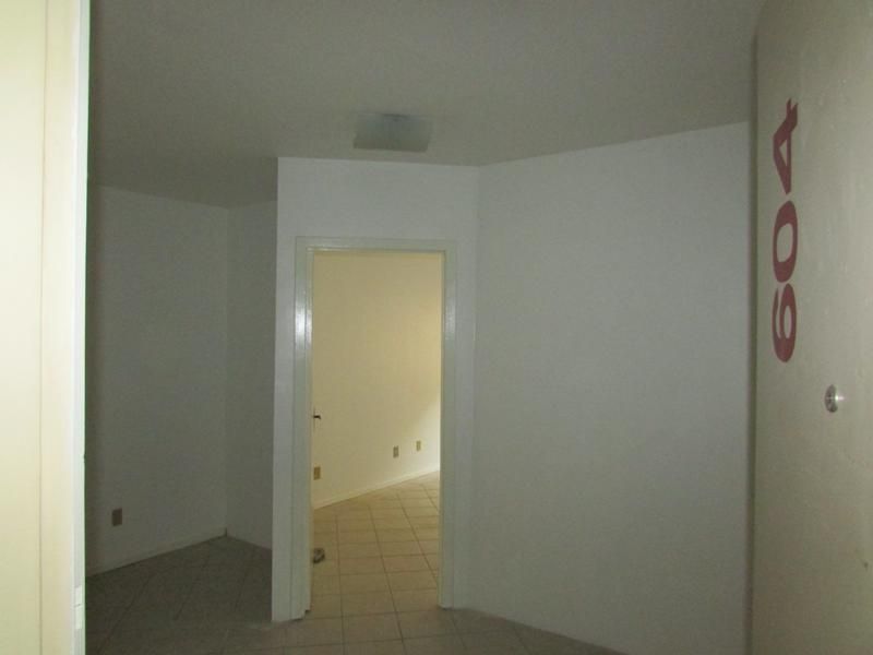 Sala com 1 banheiro e 46m² para alugar no bairro Centro, Taquara