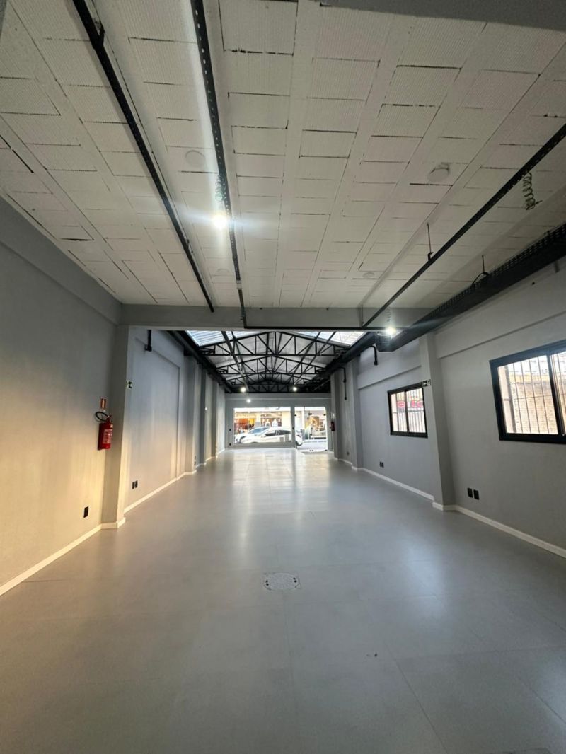 Prédio com 1 banheiro e 222m² para alugar no bairro Centro, Taquara