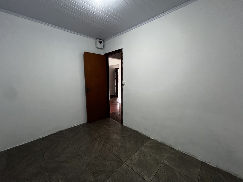 Casa com 2 quartos e 1 banheiro para alugar no bairro Santa Terezinha, Taquara