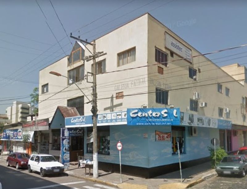 Sala com 1 banheiro para alugar no bairro Centro, Taquara