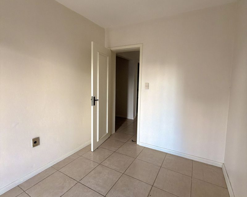 Apartamento com 3 quartos para alugar no bairro Centro, Taquara
