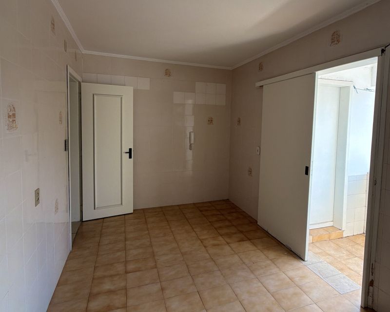 Apartamento com 3 quartos para alugar no bairro Centro, Taquara