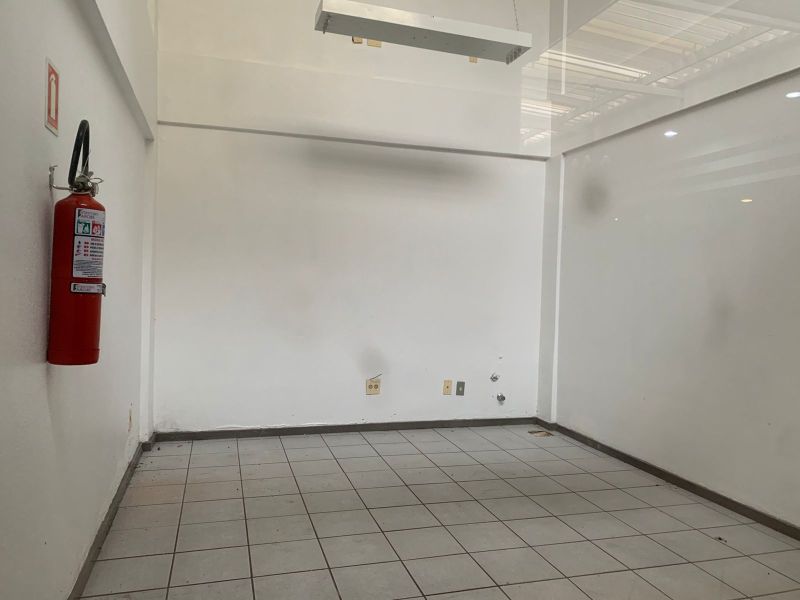 Sala para alugar no bairro Centro, Parobe