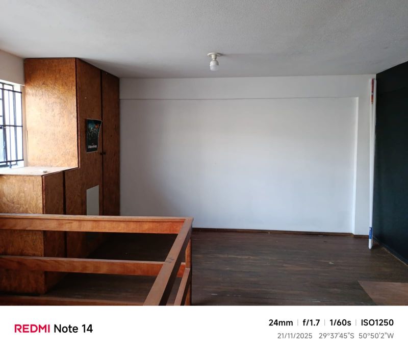 Sala para alugar no bairro Centro, Parobe