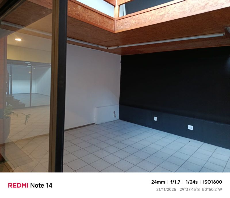 Sala para alugar no bairro Centro, Parobe
