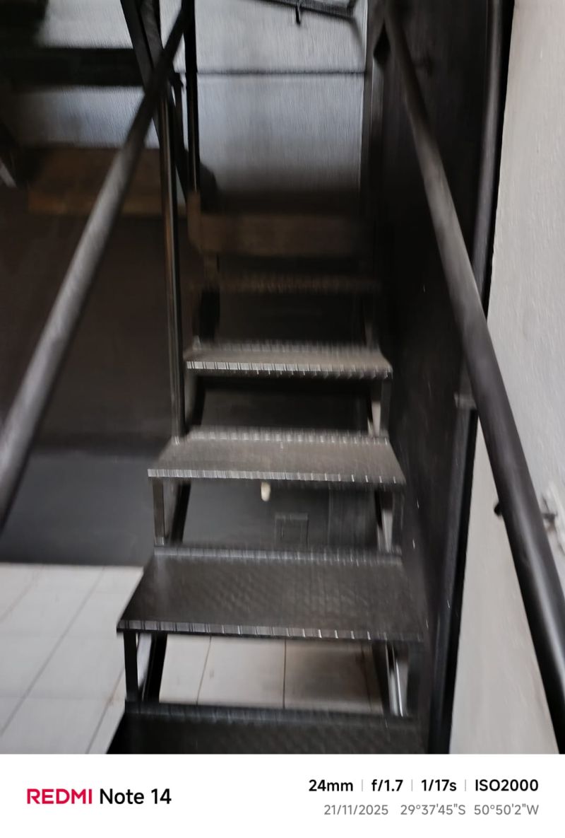 Sala para alugar no bairro Centro, Parobe