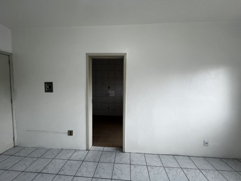 Apartamento com 2 quartos e 1 banheiro para alugar no bairro Centro, Taquara