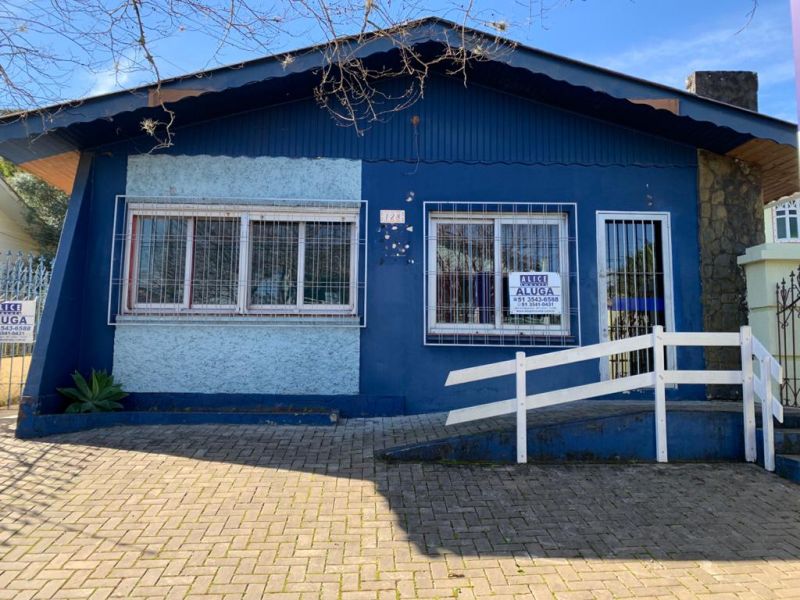 Casa com 1 banheiro para alugar no bairro Centro, Parobe