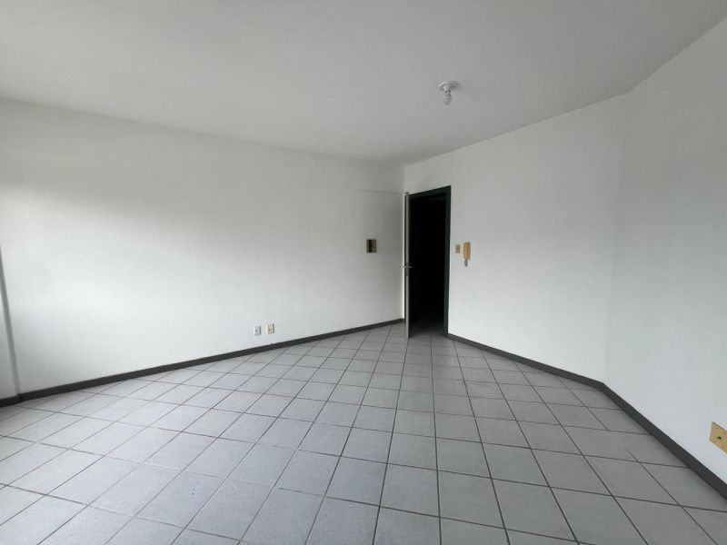 Sala Superior com 1 banheiro e 40m² para alugar no bairro Centro, Parobe