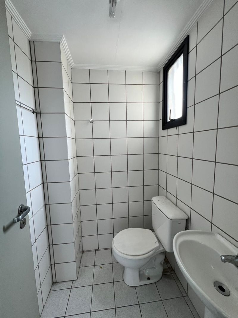 Sala Superior com 1 banheiro e 40m² para alugar no bairro Centro, Parobe