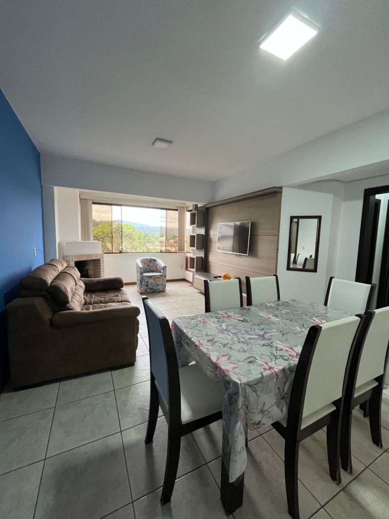 Apartamento com 2 quartos para alugar no bairro Sagrada Familia, Taquara
