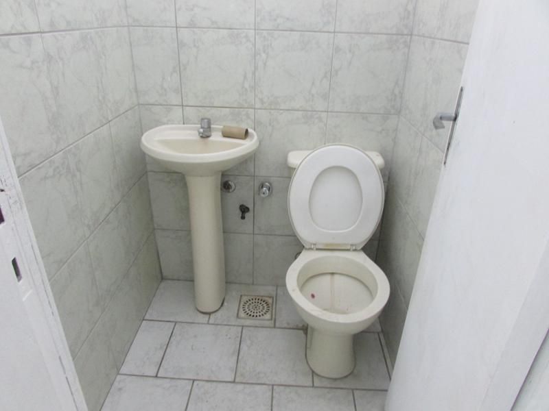 Sala com 1 banheiro para alugar no bairro Centro, Taquara
