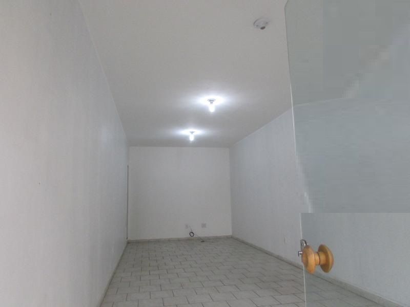 Sala com 1 banheiro para alugar no bairro Centro, Taquara