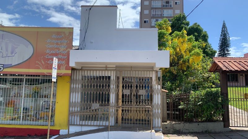 Sala para alugar no bairro Centro, Parobe