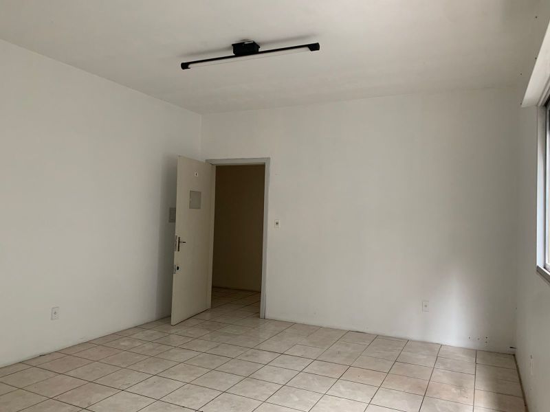 Sala Superior com 25m² para alugar no bairro Centro, Parobe