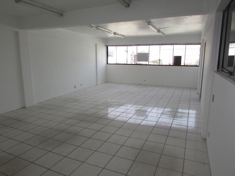 Sala com 1 banheiro para alugar no bairro Centro, Taquara