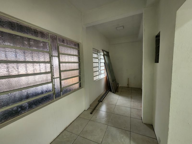 Sala com 1 banheiro para alugar no bairro Centro, Taquara