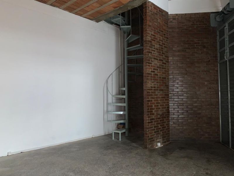 Sala para alugar no bairro Centro, Parobe