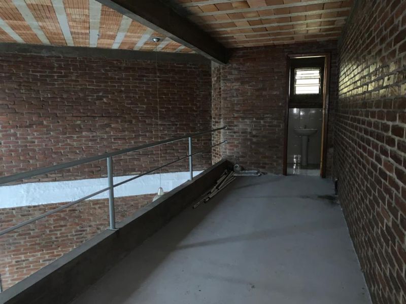 Sala para alugar no bairro Centro, Parobe