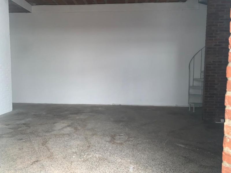 Sala para alugar no bairro Centro, Parobe