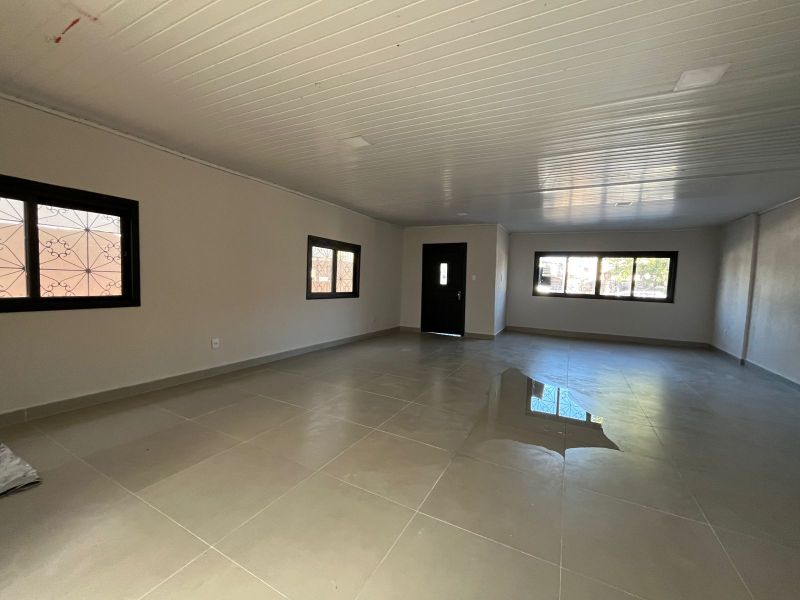 Sala com 1 banheiro e 75m² para alugar no bairro Centro, Taquara