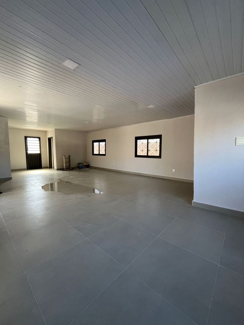 Sala com 1 banheiro e 75m² para alugar no bairro Centro, Taquara