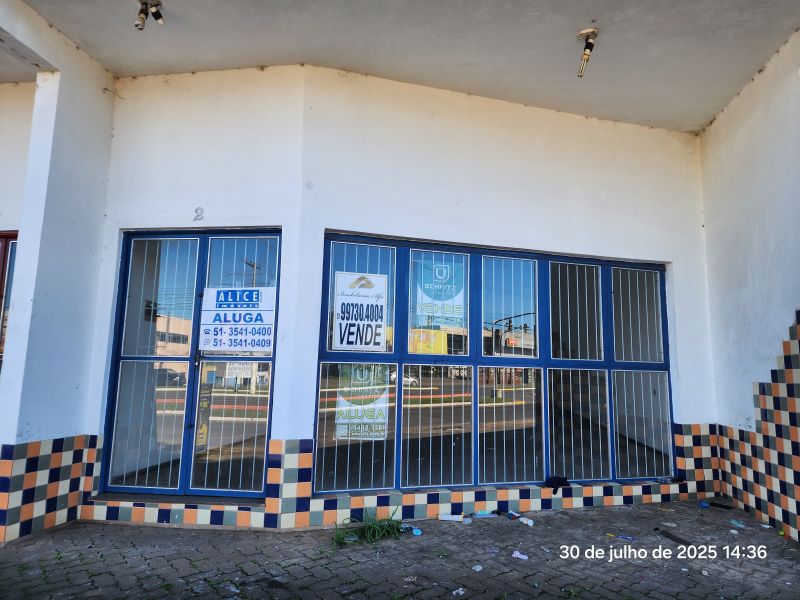 Sala com 1 banheiro para alugar no bairro Morro do Leoncio, Taquara