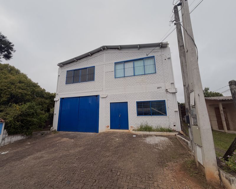 Prédio com 1 banheiro para alugar no bairro Recreio, Taquara