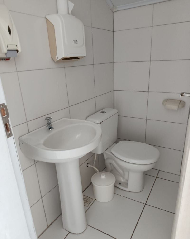 Sala com 1 banheiro e 50m² para alugar no bairro Centro, Taquara